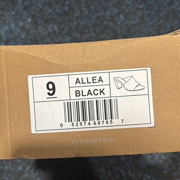 Journee Collection Women's Allea Pumps - Picture 4 of 4